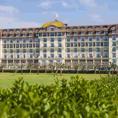 Barrière Le Royal 5*