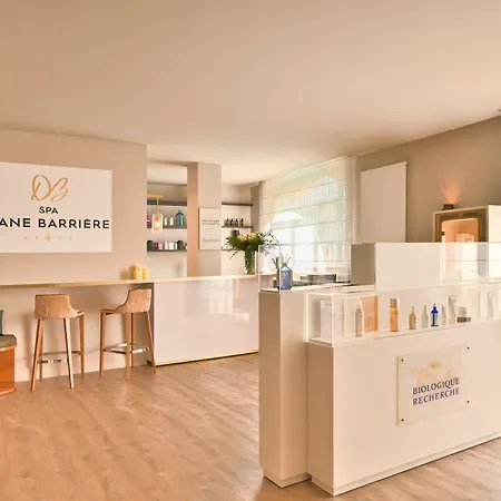 オテル バリエール ル ロイヤル ホテル ドーヴィル