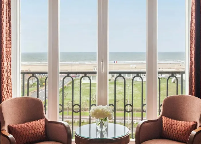 Отель Barriere Le Royal 5*